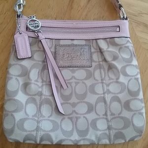 Beautiful Pink/Cream Coach Poppy Cross Body